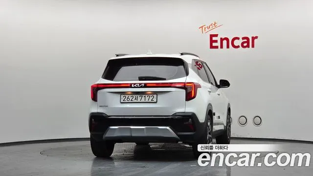 Kia Seltos Новый Seltos Бензин 2.0 2WD — Фото автомобиля 4