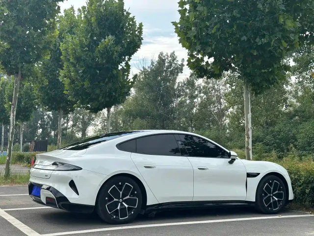 Xiaomi SU7 — Фото автомобиля 7