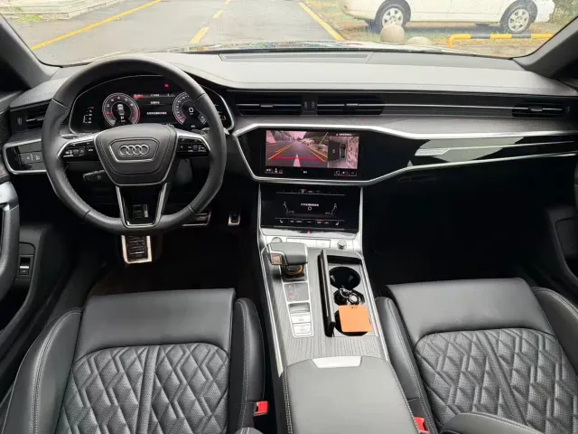 Audi A6L — Фото автомобиля 8