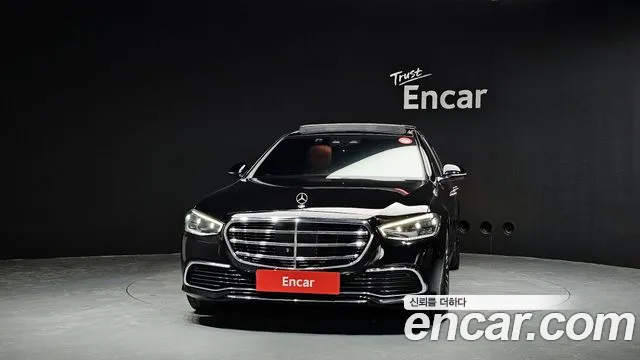 Mercedes-Benz S-Class — Фото автомобиля 3