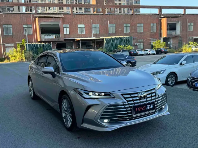 Toyota Avalon — Фото автомобиля 3