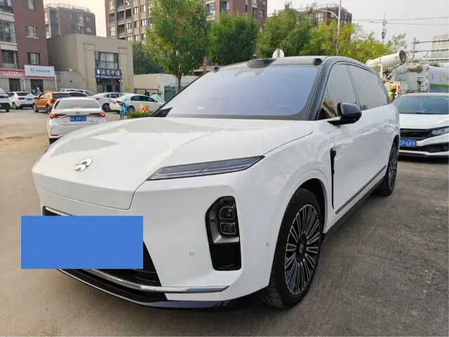 Nio ES8 — Фото автомобиля 2