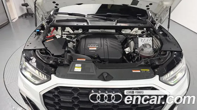 Audi Q5 45 TFSI quattro Premium — Фото автомобиля 6