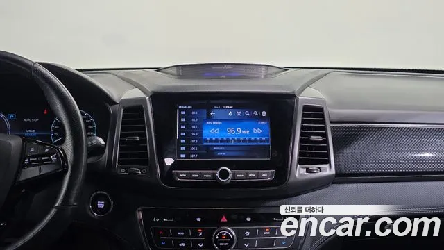 KG_Mobility_Ssangyong Rexton Новый Rexton Sport Khan Дизель 2.2 4WD — Фото автомобиля 17