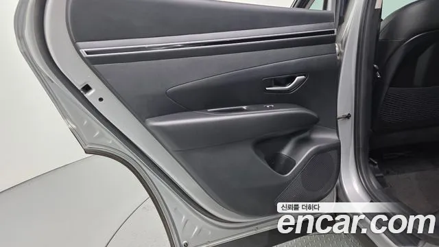 Hyundai Tucson Tucson (NX4) Дизель 2.0 2WD — Фото автомобиля 25