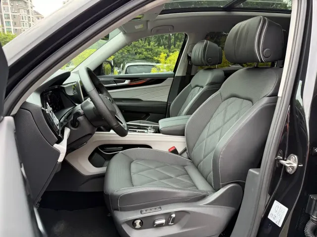 Volkswagen Teramont — Фото автомобиля 5