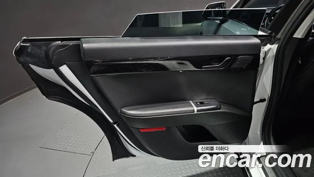 Hyundai Grandeur GN7 — Фото автомобиля 14