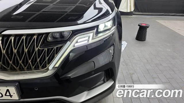 Kia Canival Carnival 4 поколение Бензин 9 мест Prestige — Фото автомобиля 21