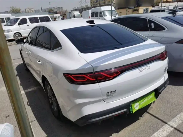 BYD Qin L — Фото автомобиля 4