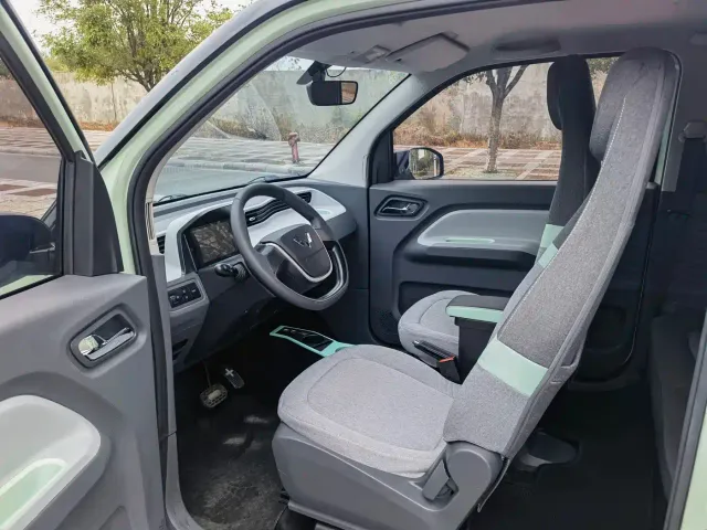 Wuling Hongguang Mini EV — Фото автомобиля 8