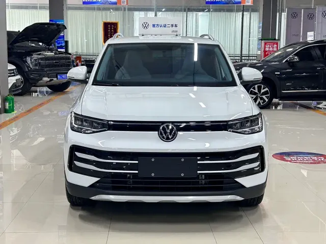 Volkswagen Tharu — Фото автомобиля 2