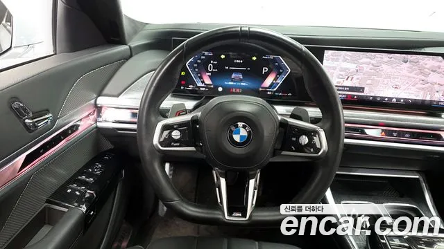 BMW 7-Series 7 серия (G70) 740i sDrive M Sport Individual — Фото автомобиля 13