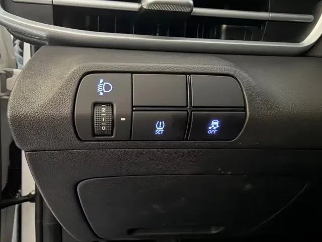 Hyundai Elantra — Фото автомобиля 15