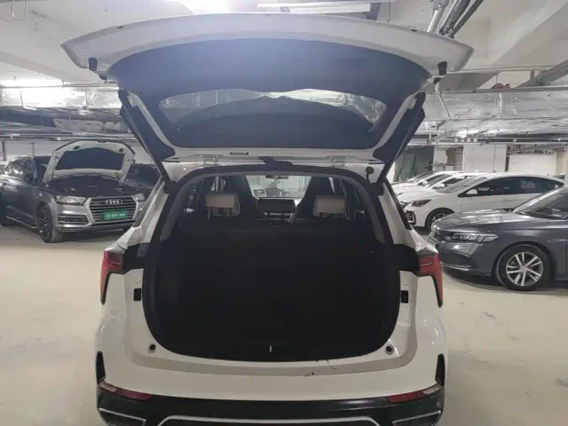 Changan CS75 Plus — Фото автомобиля 21