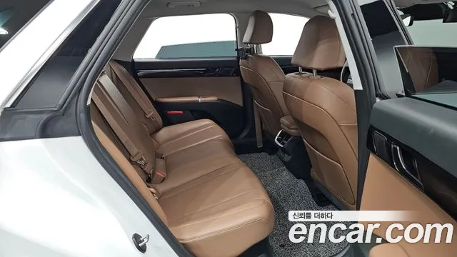 Hyundai Grandeur GN7 — Фото автомобиля 18