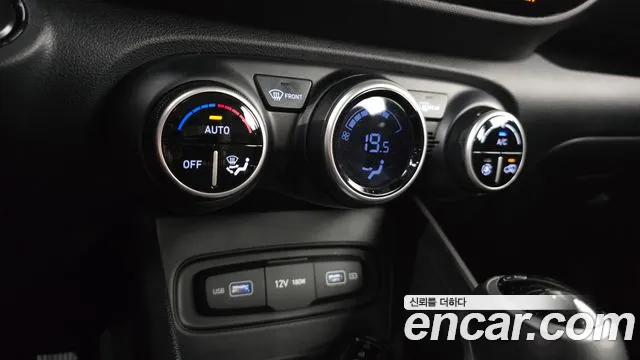 Hyundai Venue Venue 1.6 Modern Plus — Фото автомобиля 18