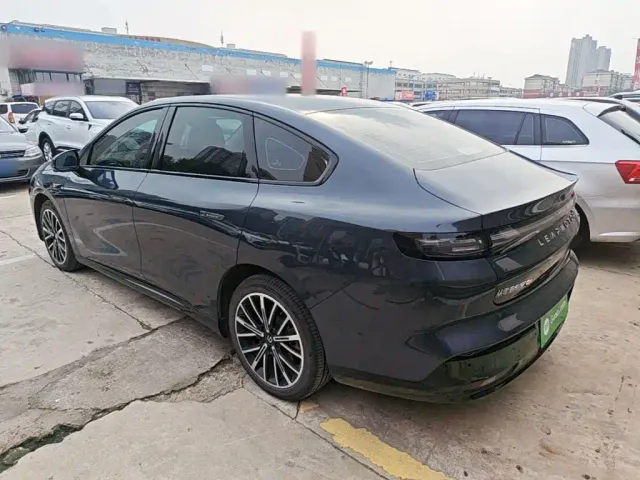 Leapmotor B01 — Фото автомобиля 4