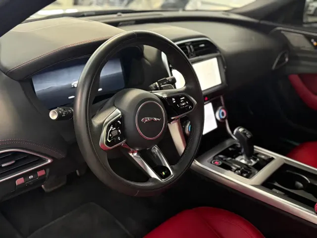 Jaguar XEL — Фото автомобиля 3