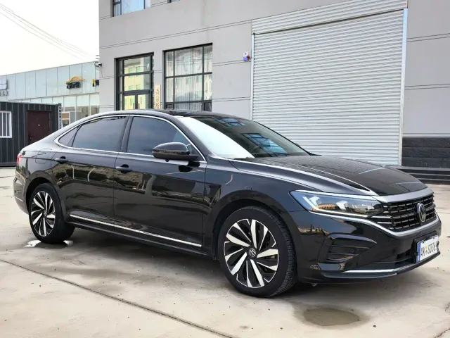 Volkswagen Passat — Фото автомобиля 2