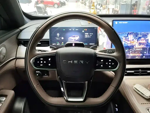 Chery Tiggo 8 PLUS C-DM — Фото автомобиля 10