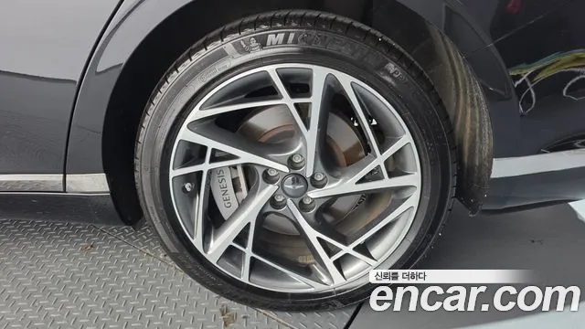Genesis G90 Бензин 3.5 турбо AWD — Фото автомобиля 19