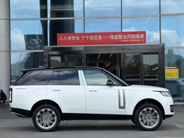 Land Rover Range Rover — Фото автомобиля 3
