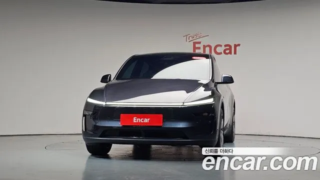 Tesla Model Y — Фото автомобиля 3