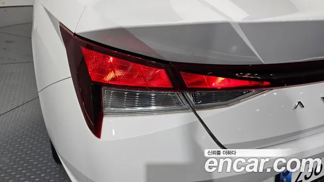 Hyundai Avante CN7 — Фото автомобиля 8