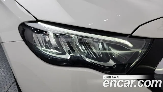 Mercedes-Benz E-Class — Фото автомобиля 19