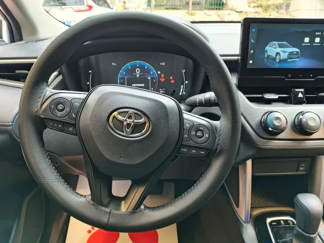 Toyota Corolla Cross — Фото автомобиля 11