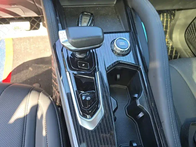 Geely Xingyue L — Фото автомобиля 13