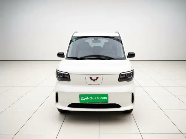 Wuling Zhiguang NEV — Фото автомобиля 2