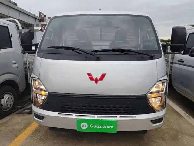 Wuling Longka — Фото автомобиля 2