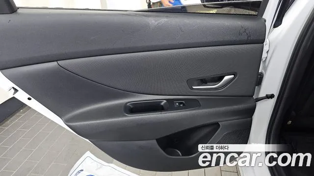 Hyundai AVANTE Новый Avante (CN7) — Фото автомобиля 25