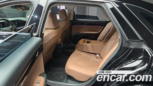Hyundai Grandeur GN7 — Фото автомобиля 18