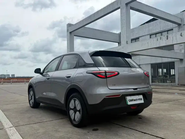 Geely Starry Wish — Фото автомобиля 7