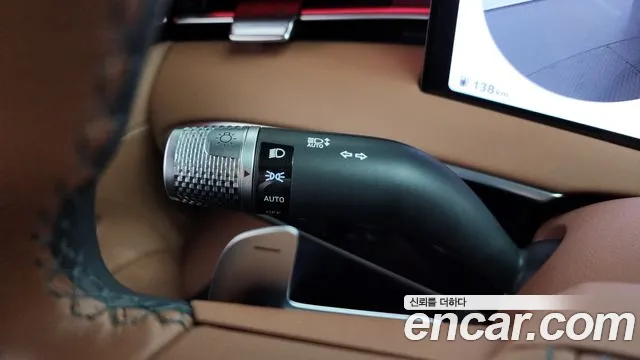 Genesis GV70 2.5T Бензин AWD — Фото автомобиля 25