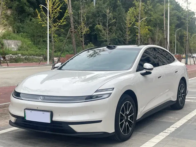 Фотография автомобиля — Changan Qiyuan A06