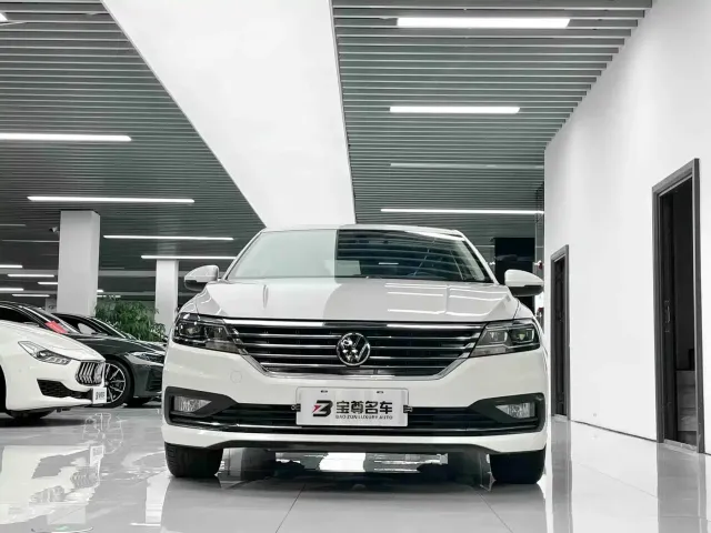 Volkswagen Lavida — Фото автомобиля 2