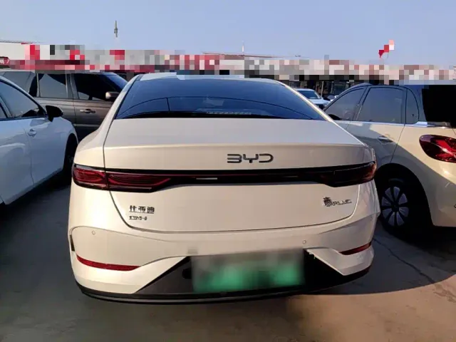 BYD Qin PLUS — Фото автомобиля 5