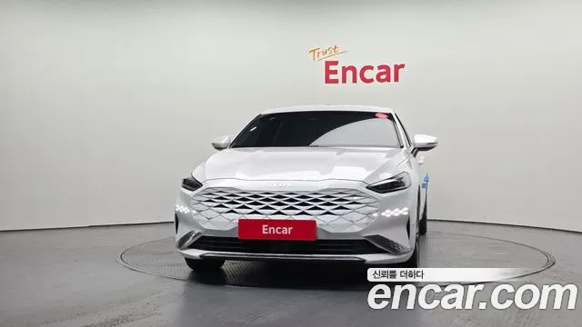 Kia K8 — Фото автомобиля 3