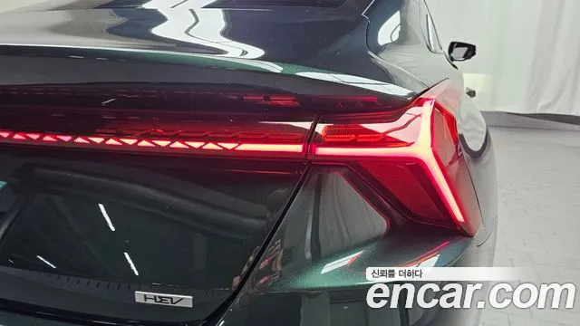Kia K8 K8 Hybrid — Фото автомобиля 8