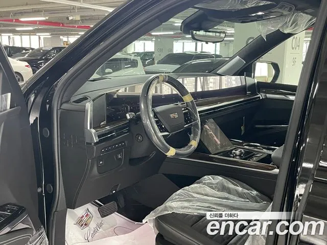 Cadillac Escalade Generation 5 — Фото автомобиля 7