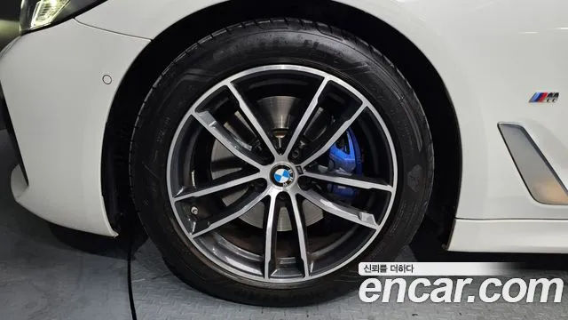 BMW 5-Series — Фото автомобиля 5