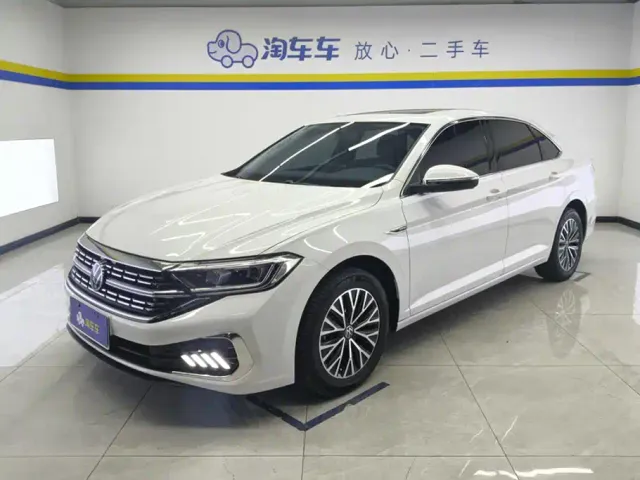 Фотография автомобиля — Volkswagen Sagitar