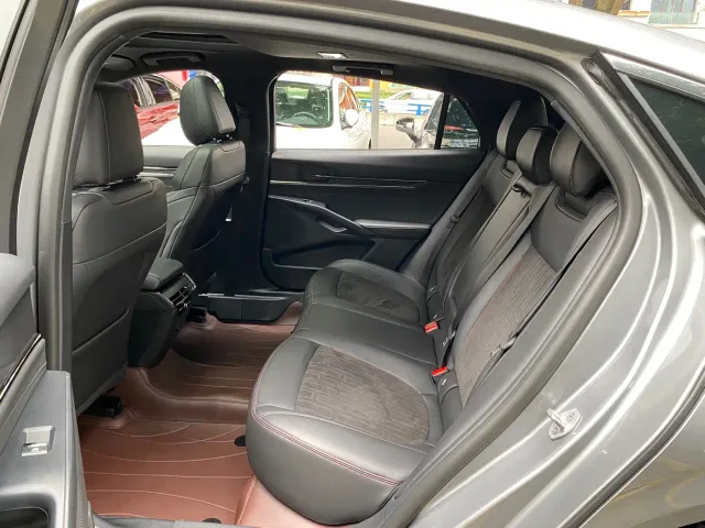 Ford Mondeo — Фото автомобиля 10