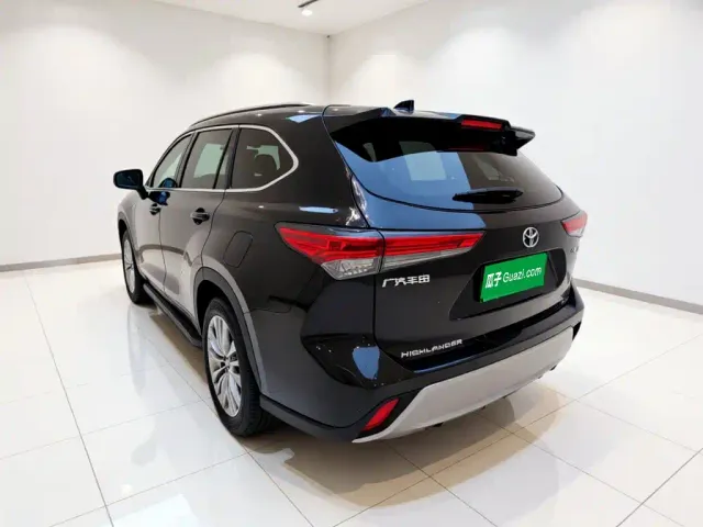 Toyota Highlander — Фото автомобиля 24