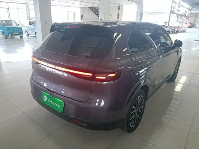 Leapmotor B10 — Фото автомобиля 5