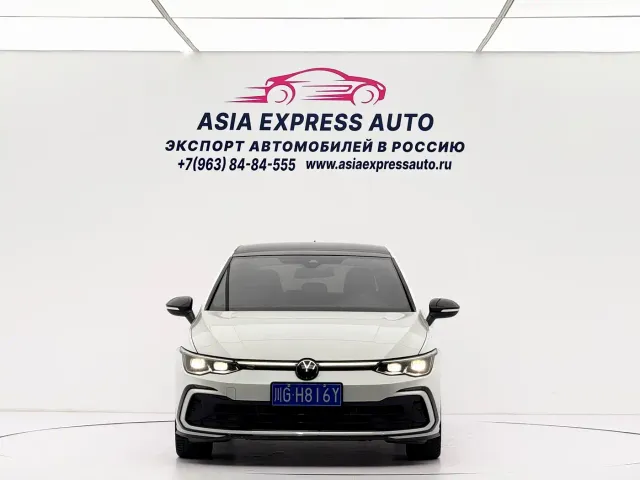 Volkswagen Golf — Фото автомобиля 2
