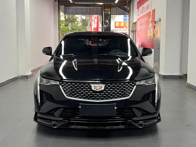 Cadillac CT4 — Фото автомобиля 2